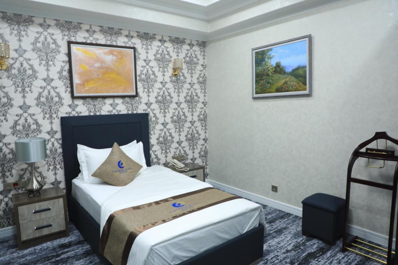 Tinchlik Plaza Hotel Navoi Exterior photo