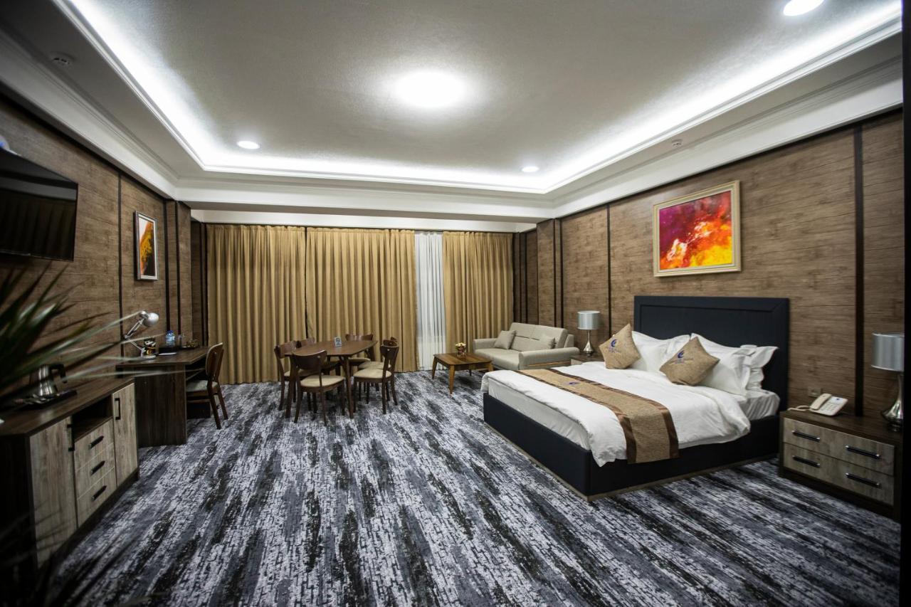 Tinchlik Plaza Hotel Navoi Exterior photo