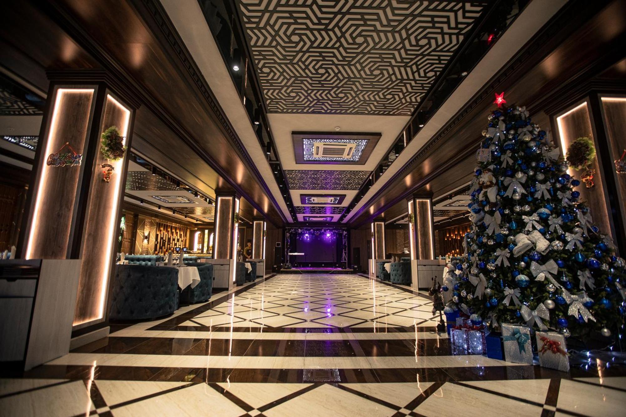 Tinchlik Plaza Hotel Navoi Exterior photo